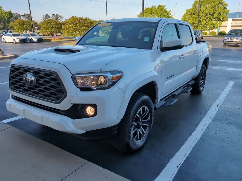 Super White 2022 Toyota Tacoma TRD Sport Double Cab 4WD Pickup Truck Four-Wheel Drive 6-Speed Automatic