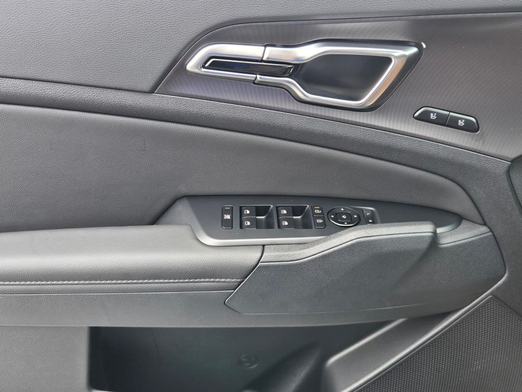 2027 Kia Sportage - $41,630