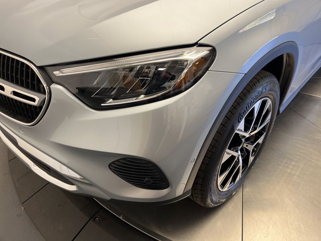 Thumbnail: 2026 Mercedes-Benz GLC - 9