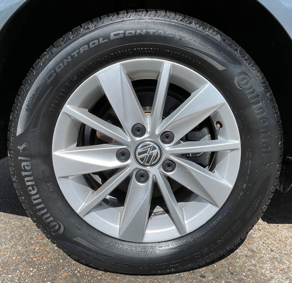 2015 Volkswagen Golf SportWagen S Gray at Ultimate Motorsports