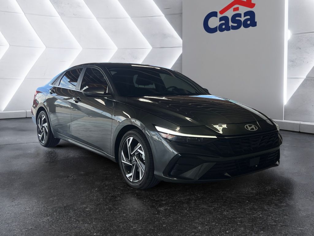 Amazon Gray 2025 Hyundai Elantra Sedan Front-Wheel Drive Continuously Variable Transmission