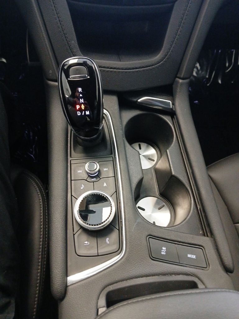 used 2024 Cadillac XT6 car, priced at $48,500
