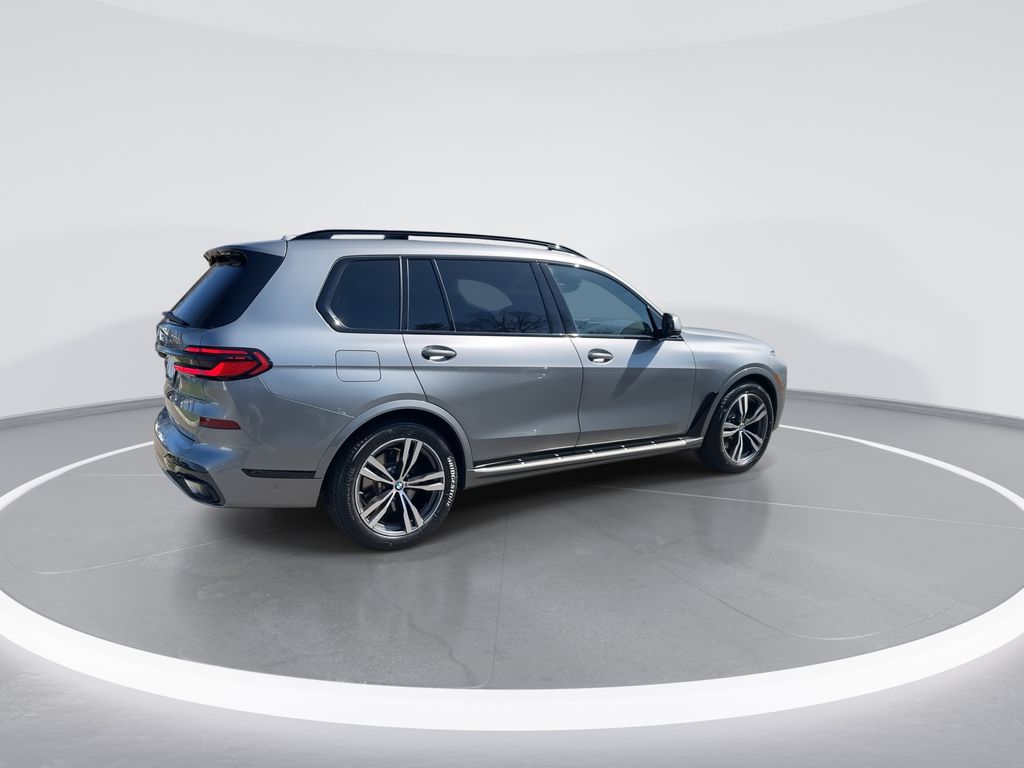 Thumbnail: 2024 BMW X7 - 8