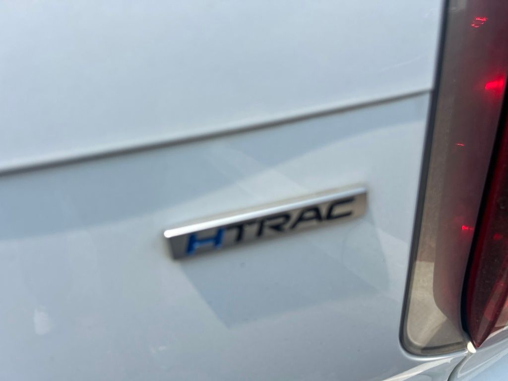 Used 2022 White Hyundai Calligraphy image 9