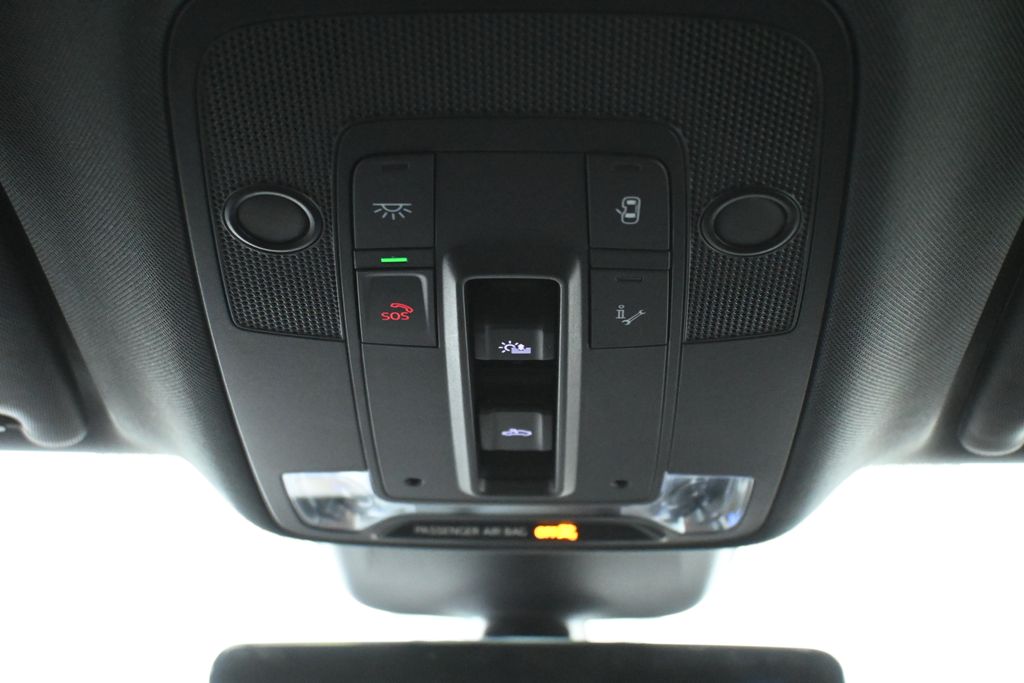 Thumbnail: 2025 Audi Q3 - 20