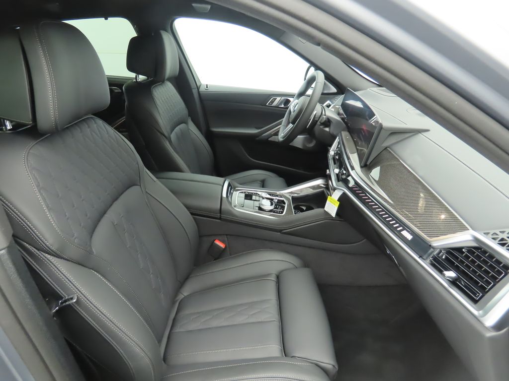 Thumbnail: 2026 BMW X6 - 21