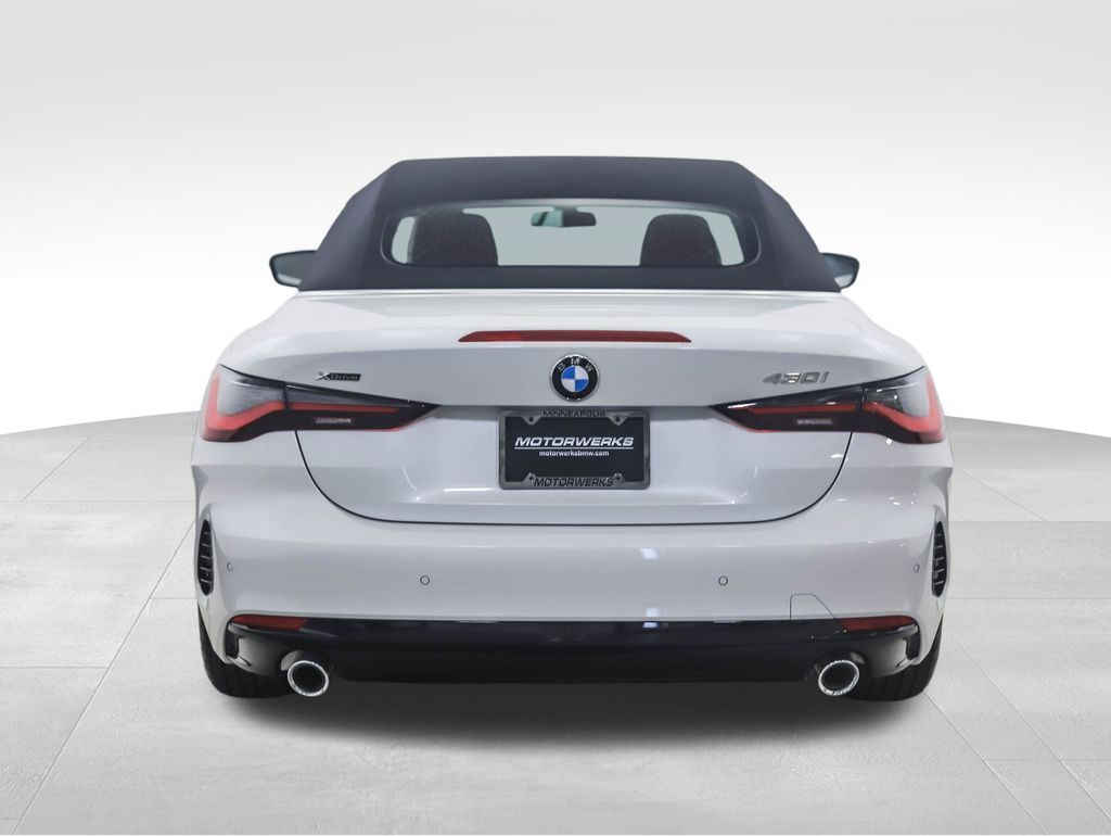 Thumbnail: 2026 BMW 4 Series - 5