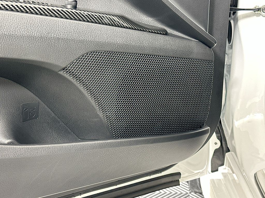 Thumbnail: 2025 Toyota Camry - 18