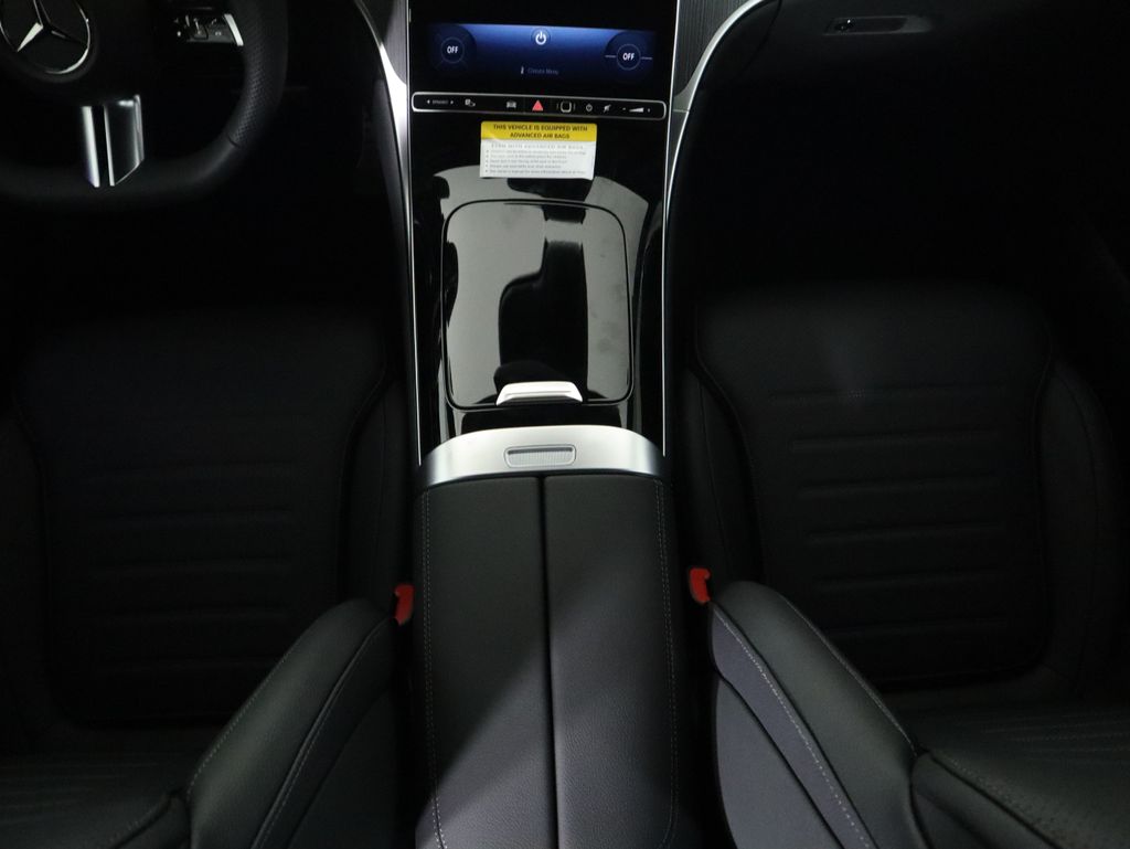 Thumbnail: 2026 Mercedes-Benz GLC - 17