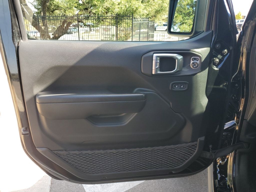 Used Car 2021 Jeep Gladiator  Sport For Sale Under $30,000 In Austin, Texas