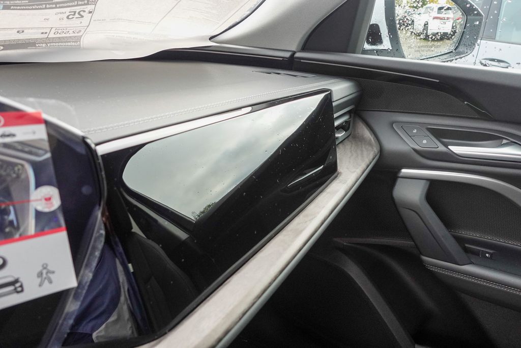 New 2025 White Audi 2.0T Premium image 21