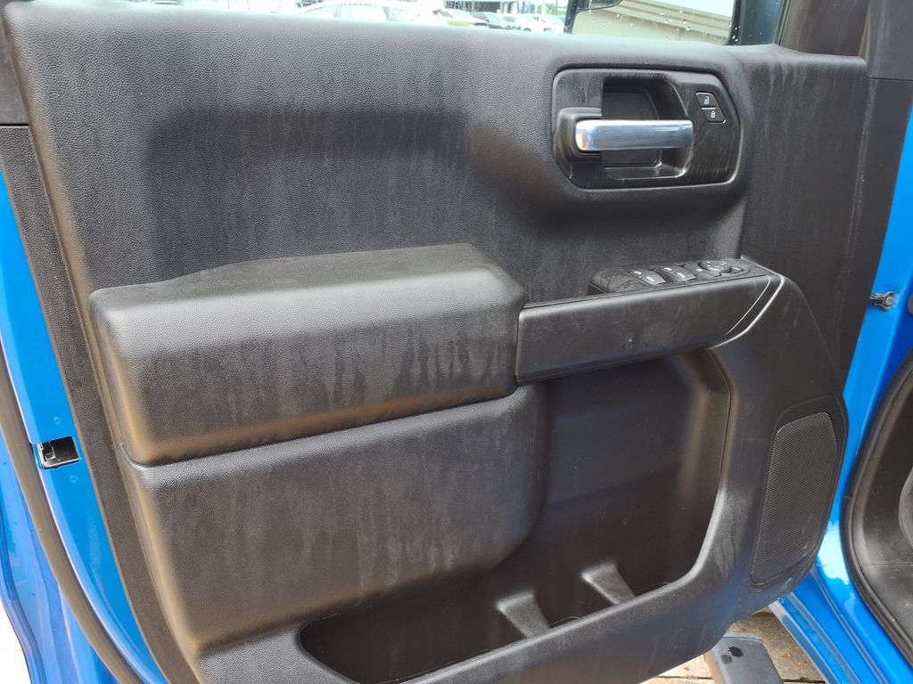 Used 2025 Blue Chevrolet Custom image 15