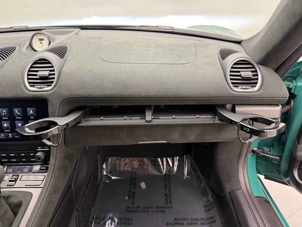 Thumbnail: 2024 Porsche  - 31