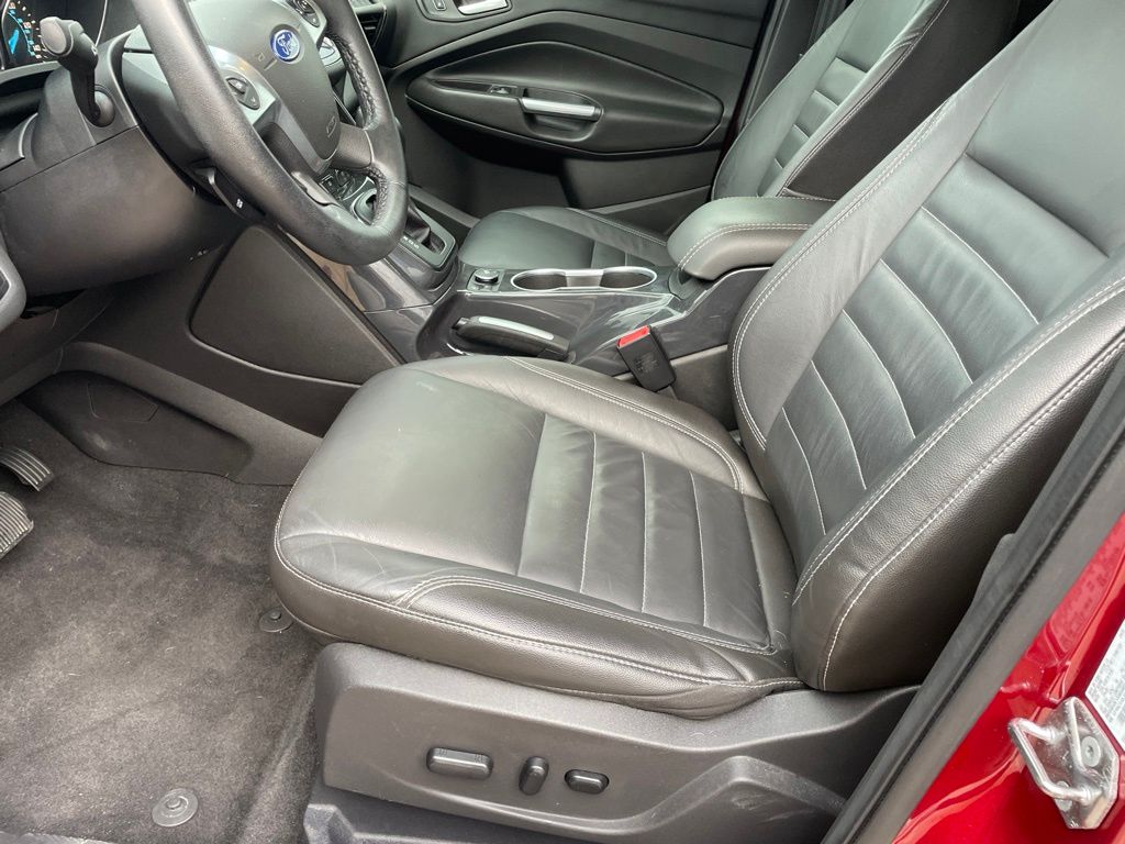 Used Car 2015 Ford Escape  Titanium For Sale Under $12,000 In Georgetown, Texas