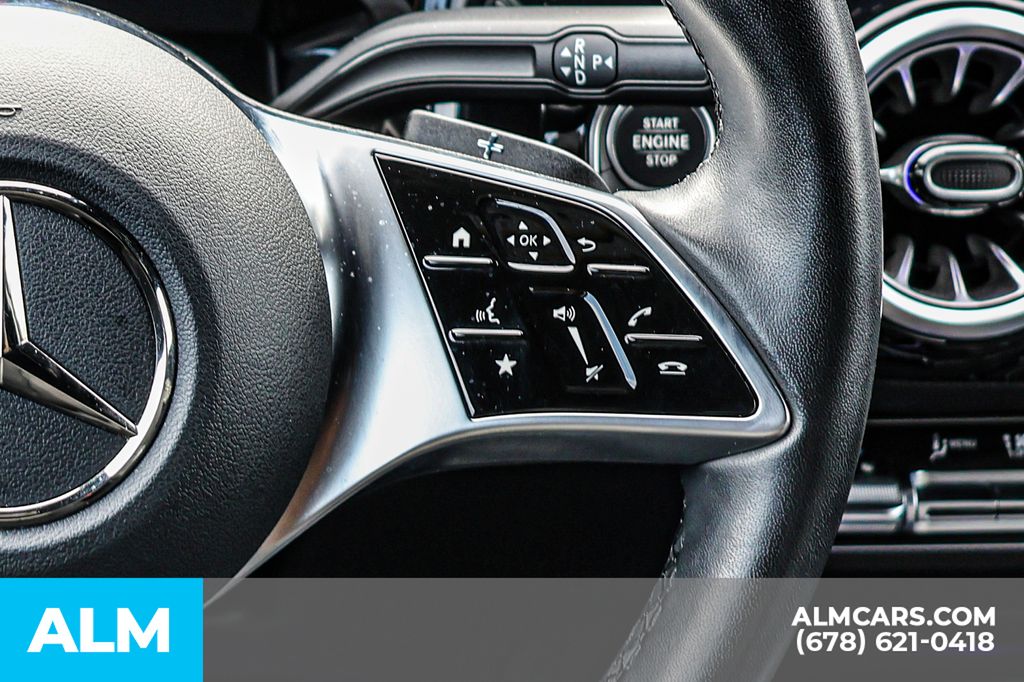 Used 2025 Black Mercedes-Benz GLA 250 image 37