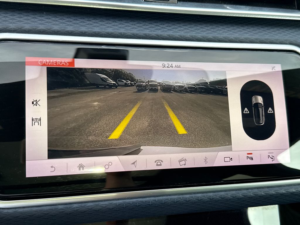 Used 2019  Land Rover SE R-Dynamic image 20