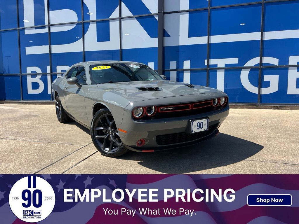 Destroyer Gray Clearcoat 2023 Dodge Challenger Coupe Rear-Wheel Drive 8-Speed Automatic
