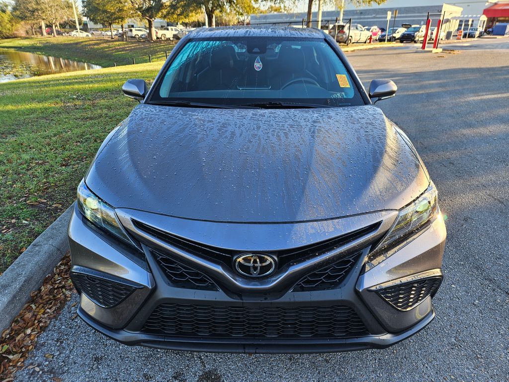 2024 Toyota Camry SE 8