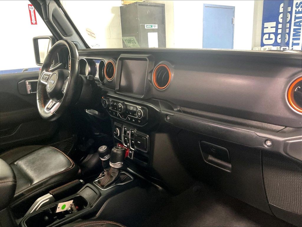 2021 Jeep Gladiator — photo 14