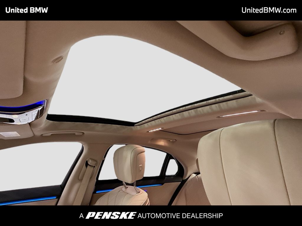 Thumbnail: 2021 Mercedes-Benz S-Class - 12