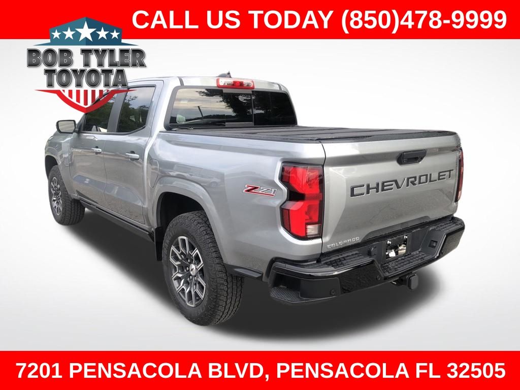 Sterling Gray Metallic 2026 Chevrolet Colorado Pickup Truck Four-Wheel Drive 8-Speed Automatic