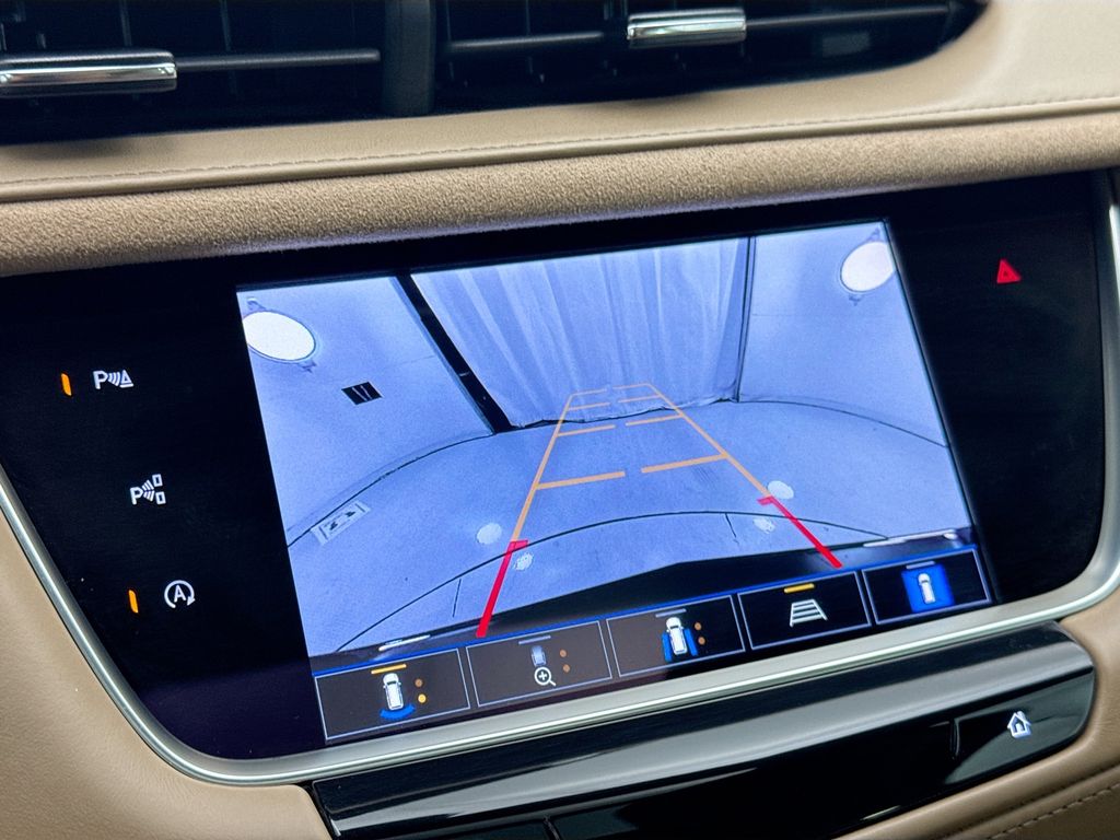 Thumbnail: 2024 Cadillac XT5 - 14