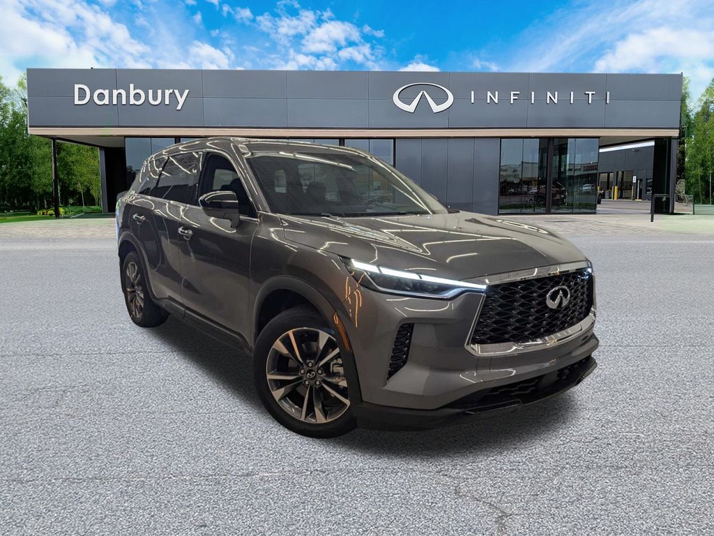 2025 INFINITI QX60 LUXE's photo