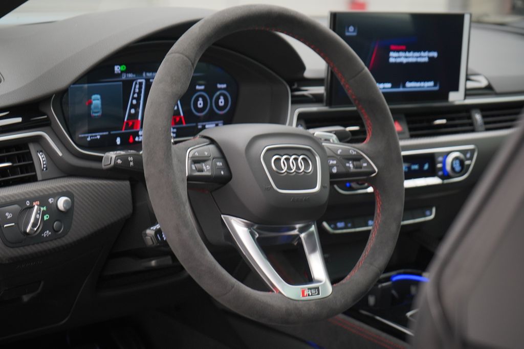 2025 Audi RS 5  10