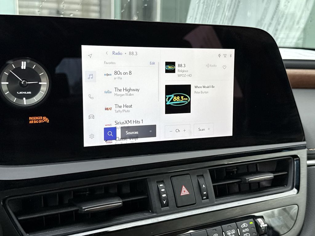 Thumbnail: 2025 Lexus ES - 23