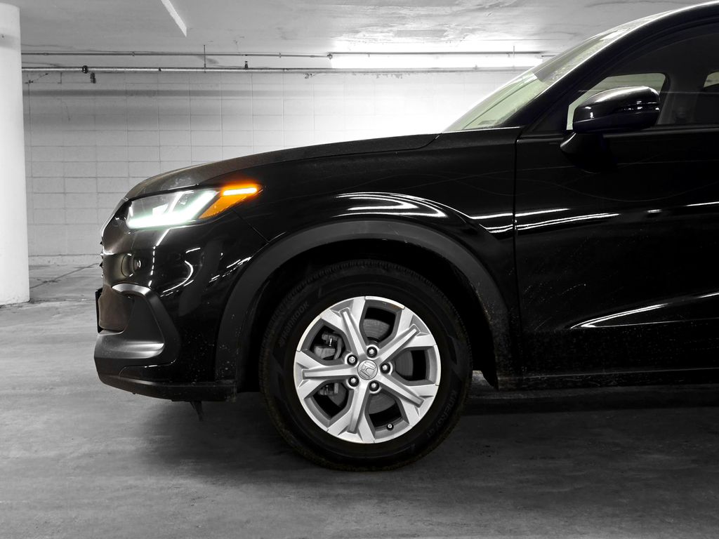 2023 Honda HR-V LX photo 11