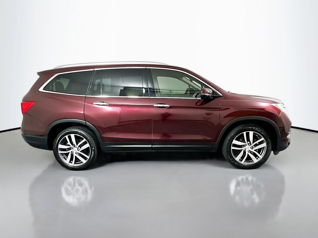 Thumbnail: 2016 Honda Pilot - 4