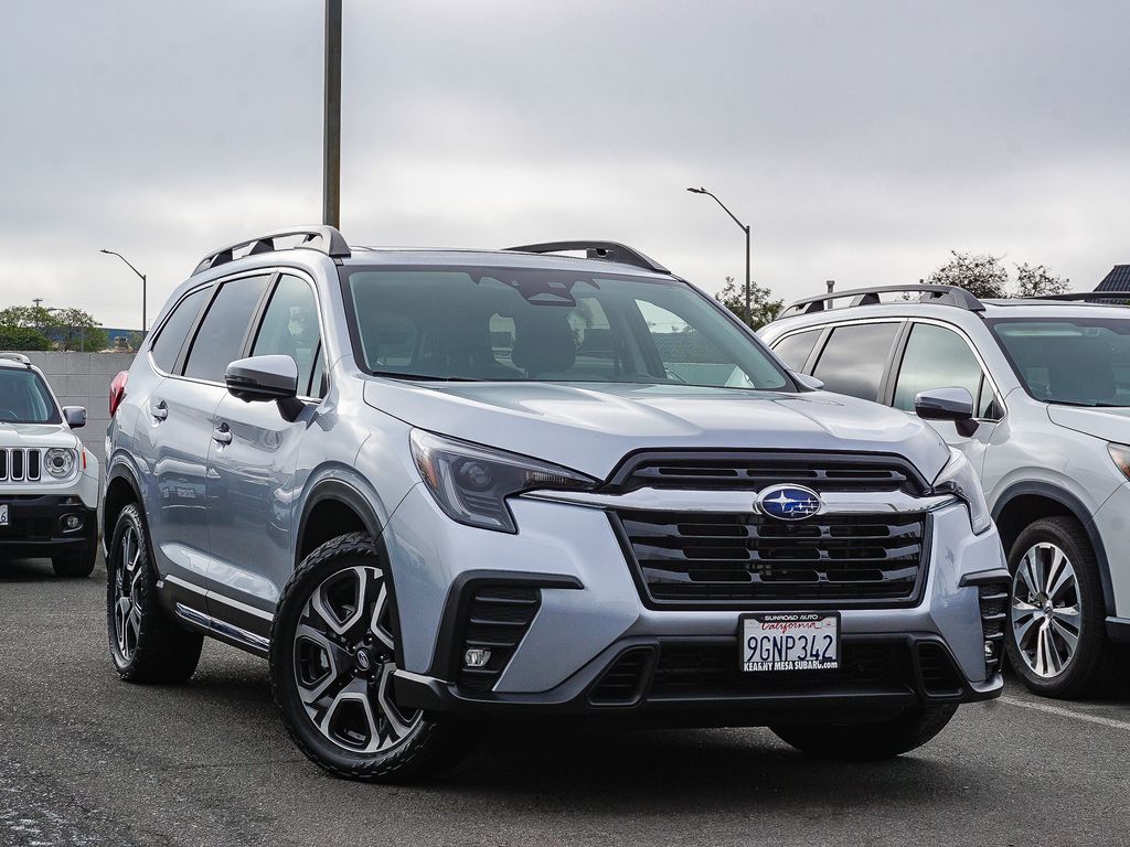 Ice Silver Metallic 2023 Subaru Ascent Limited 8-Passenger AWD SUV / Crossover All-Wheel Drive Continuously Variable Transmission