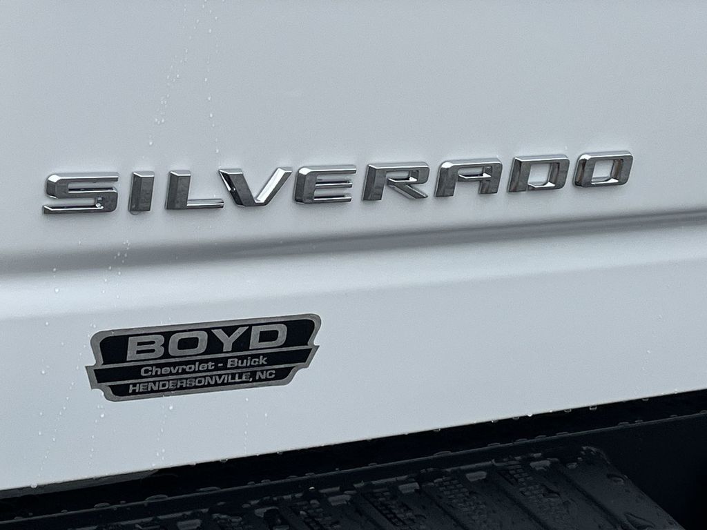 2025 Chevrolet Silverado 1500 WT photo