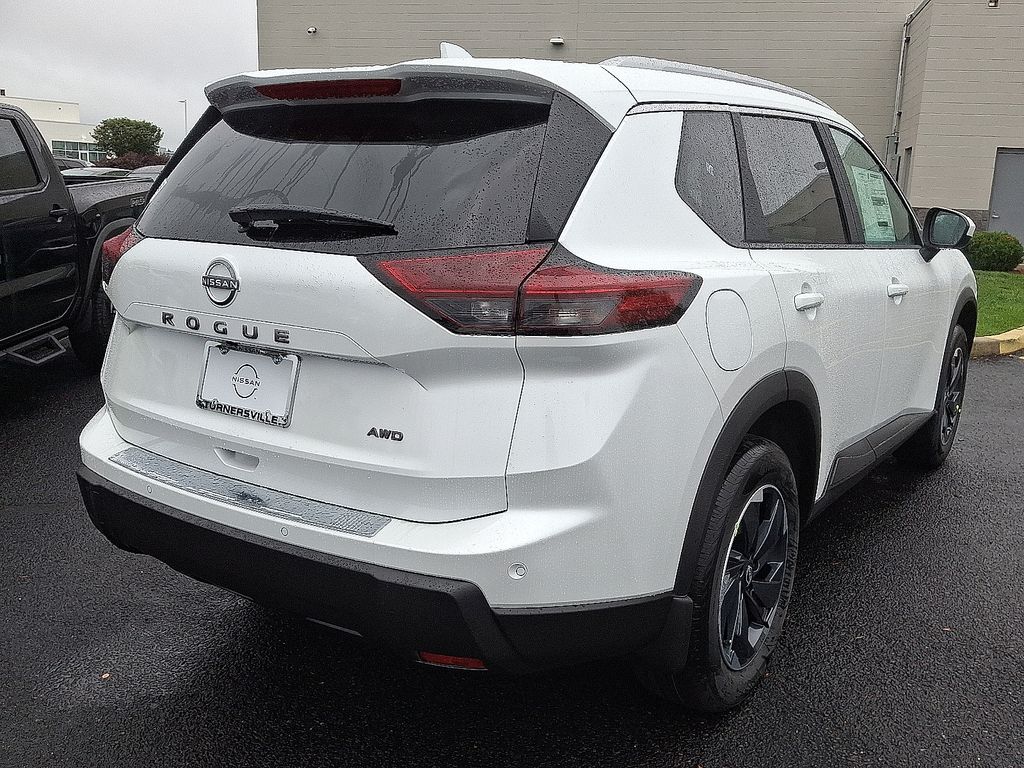 Thumbnail: 2026 Nissan Rogue - 4