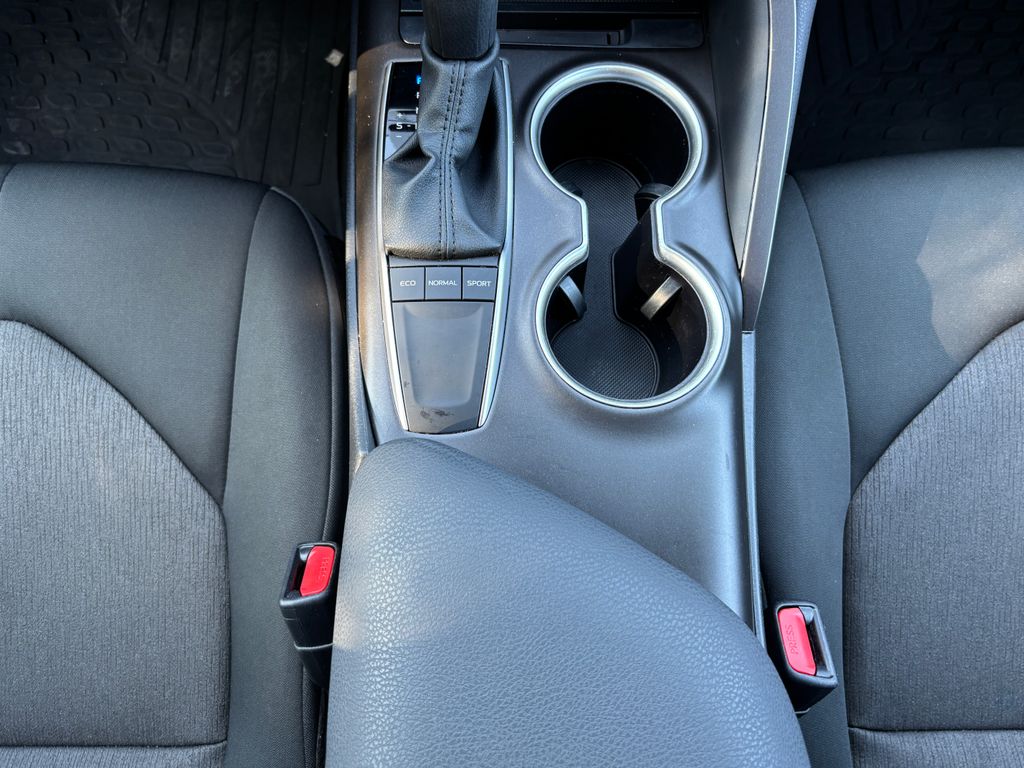 Thumbnail: 2024 Toyota Camry - 17