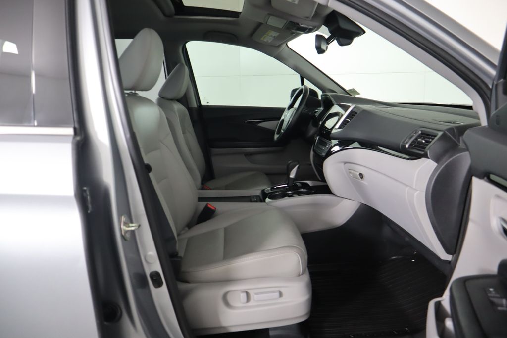 2019 Honda Ridgeline RTL-E 20
