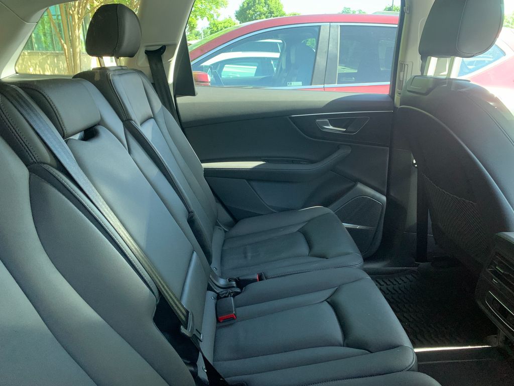 Thumbnail: 2023 Audi Q7 - 5