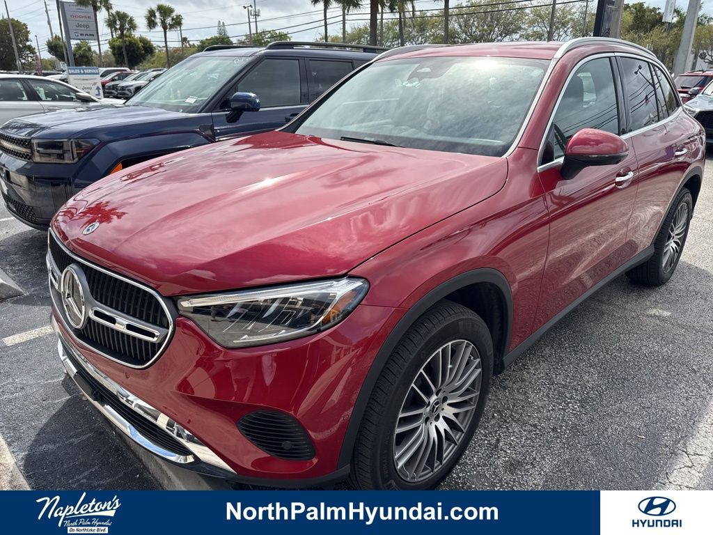 2025 Mercedes-Benz GLC 300 4MATIC