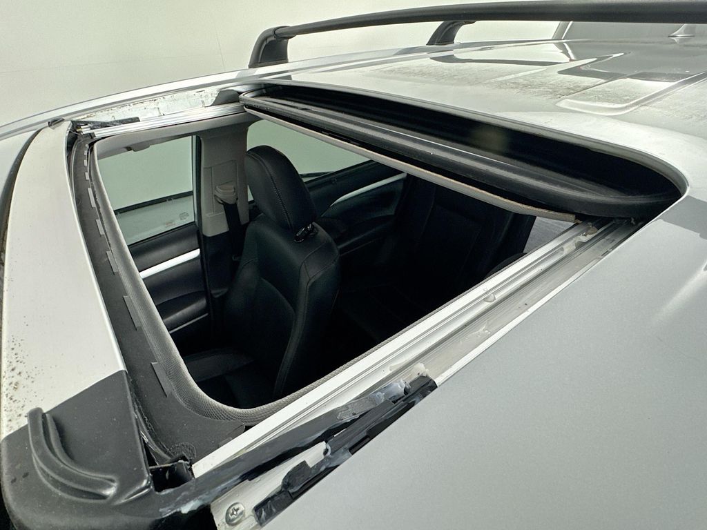 Used Car 2018 Toyota Highlander  Xle For Sale Under $25,000 In Austin, Texas