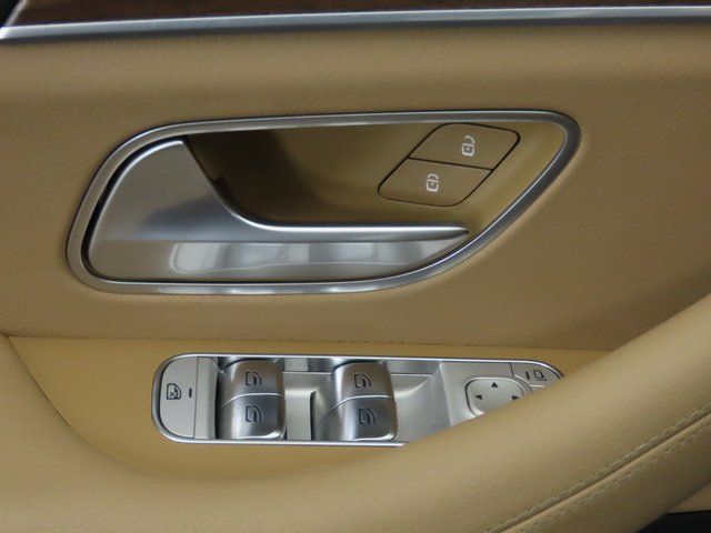 Thumbnail: 2025 Mercedes-Benz GLE - 24