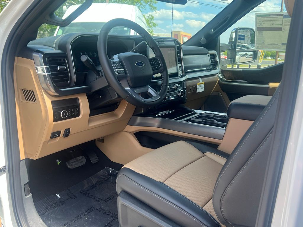 2025 Ford F-250SD Lariat White at Walterboro Ford