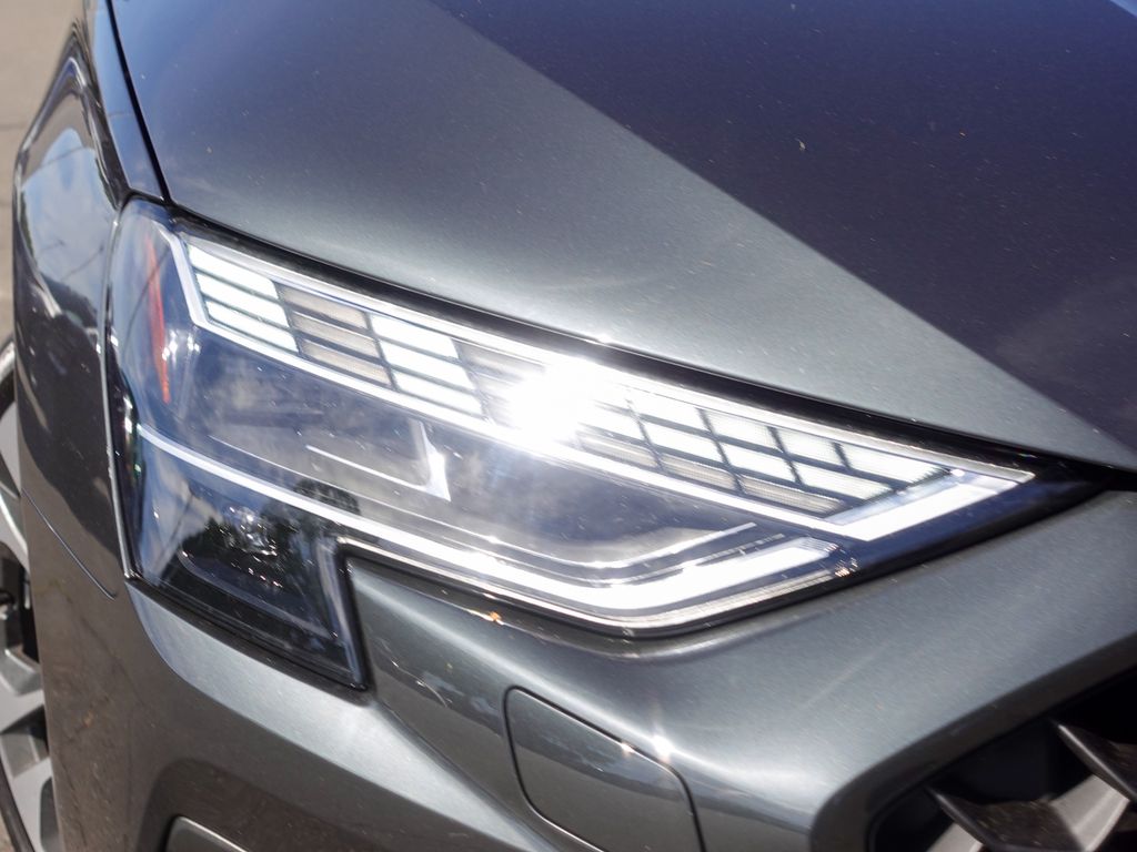 Used 2025 Gray Audi 40 Premium image 4