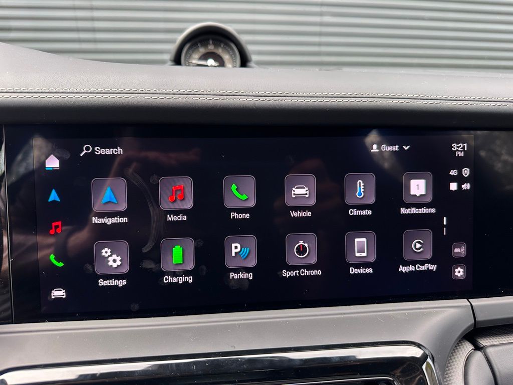 Thumbnail: 2025 Porsche Panamera - 26