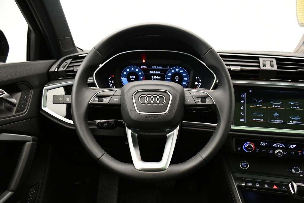 2025 Audi Q3  24