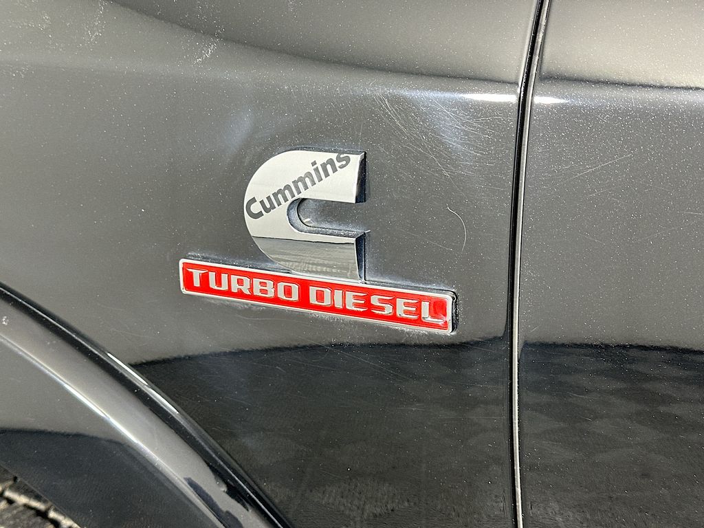 Used 2022 Black Ram Laramie image 29