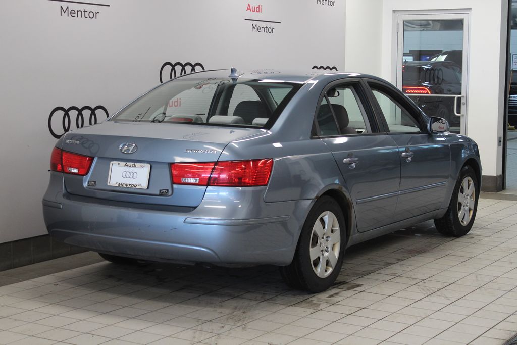 Thumbnail: 2010 Hyundai Sonata - 6