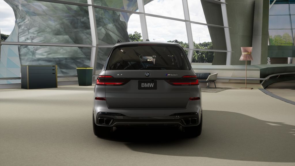 2026 BMW X7 M60i 5