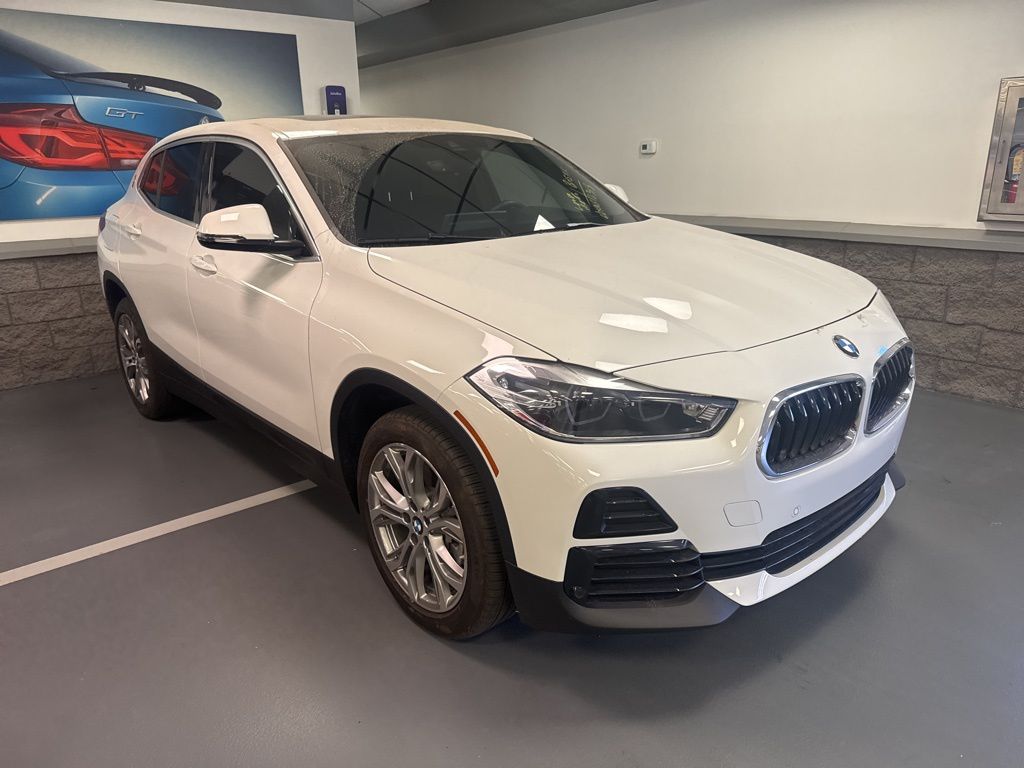Thumbnail: 2022 BMW X2 - 2