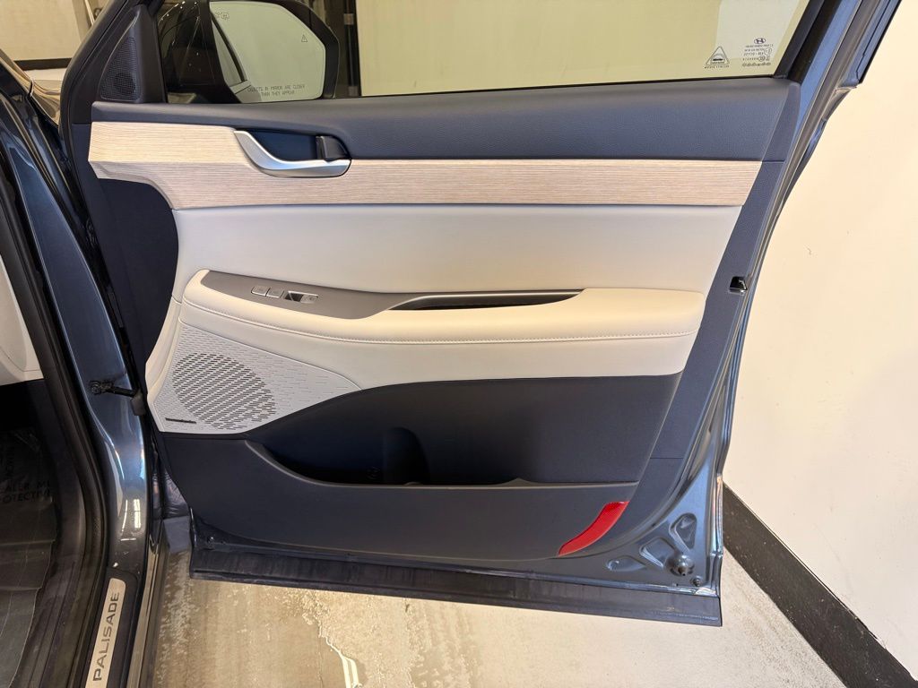 Thumbnail: 2025 Hyundai Palisade - 28