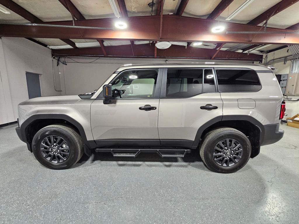 Used 2024  Toyota 1958 image 4